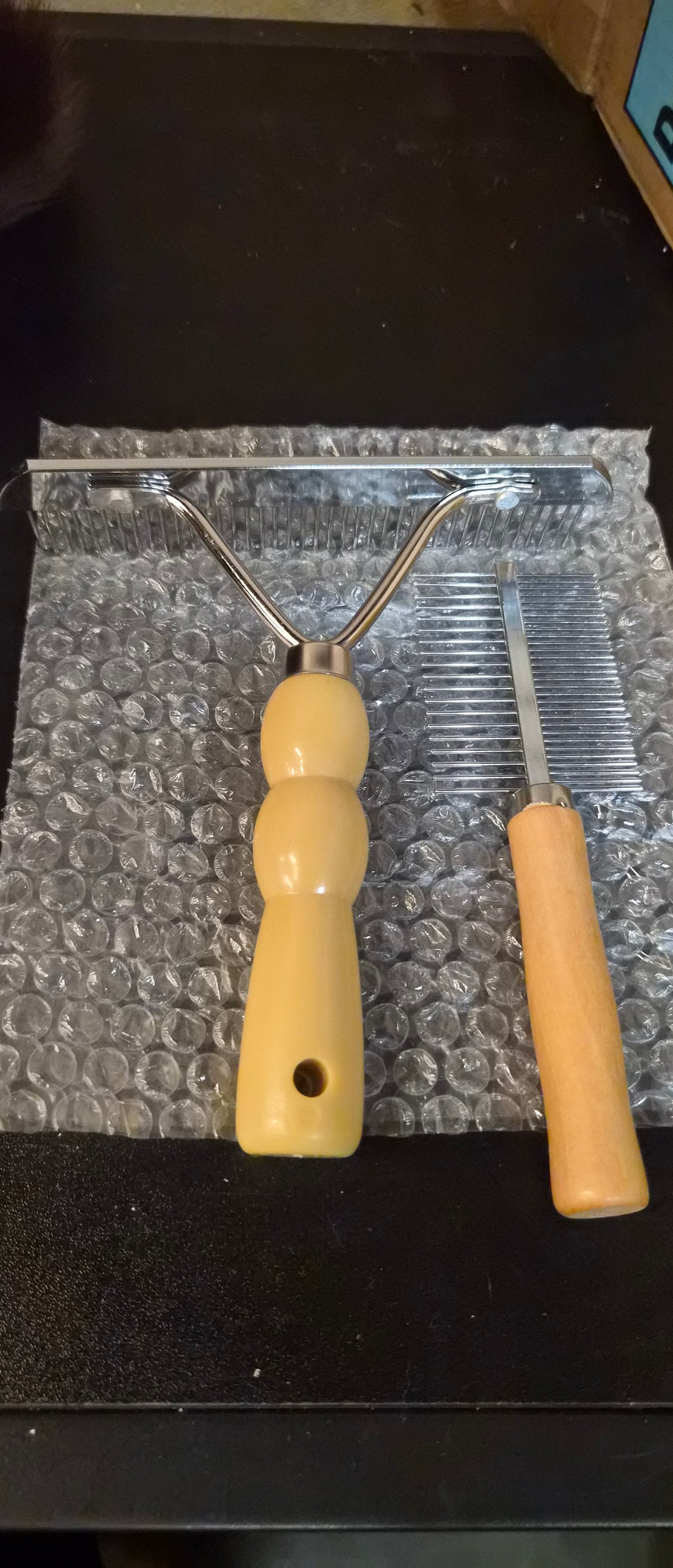 2x brosse pour chien et/ou chat